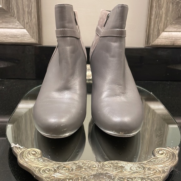 Easy Spirit Boots - Picture 8 of 8